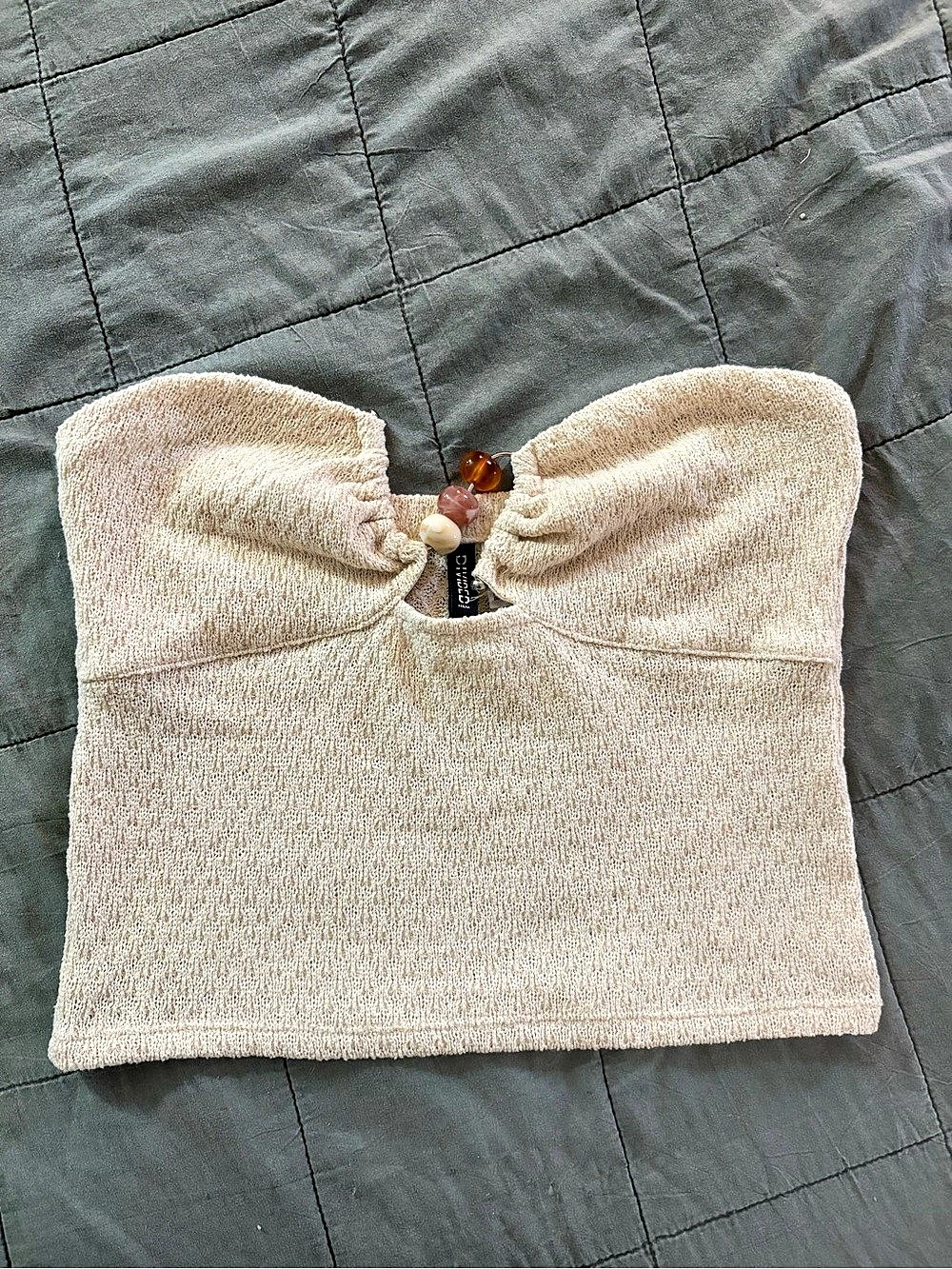 DIVIDED Beaded Knit Crop Top in Cream Size Medium